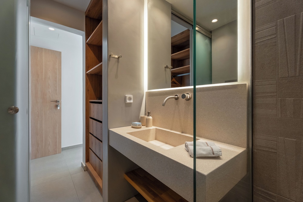 AVERA VILLAS