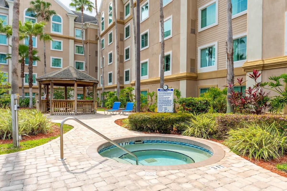 1 BR Apartment 3 Miles From Disney Springs Hs307