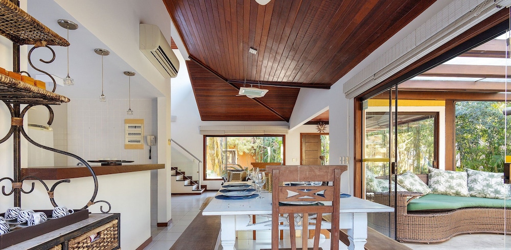 Bz55 Casa 200m da praia com 4 suítes