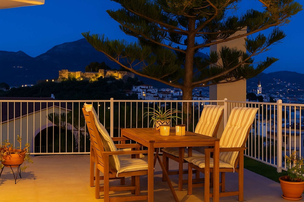 Kalamata Cozy Nest With Panoramic Views