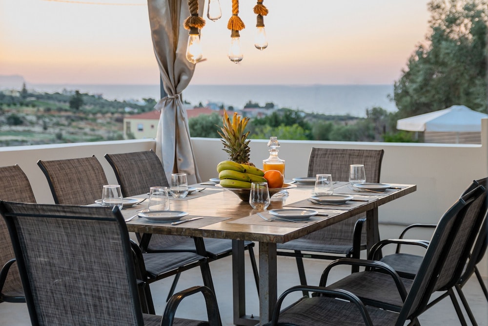 3a's Family Luxury Villa