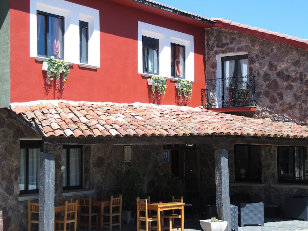 Las Cavenes del Cabaco