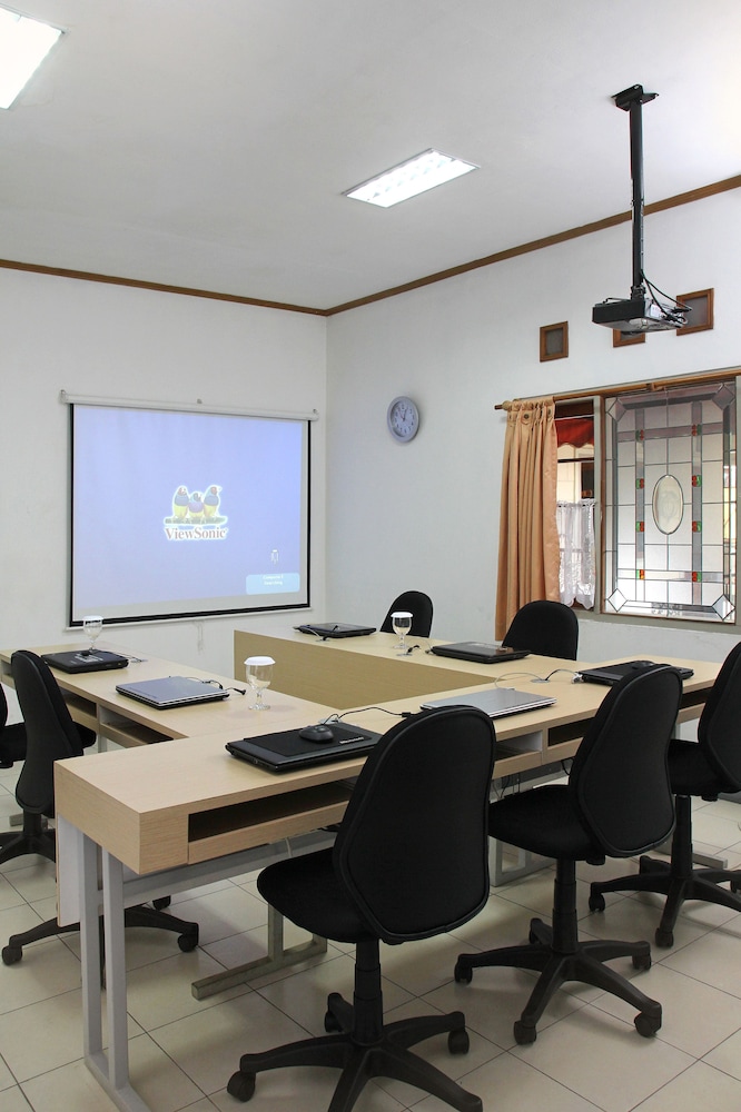 meeting & event spaces