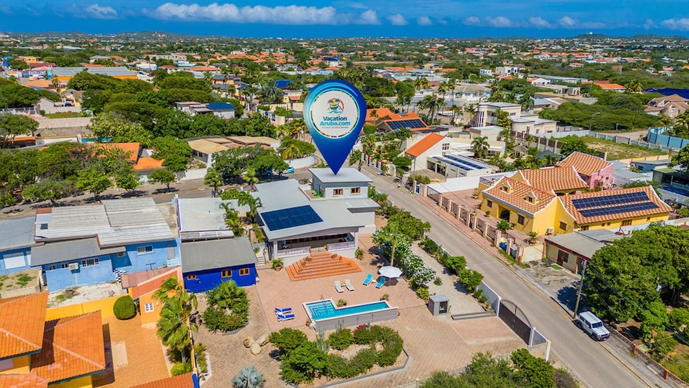 Spacious 4BR Villa Private Pool Cozy Location