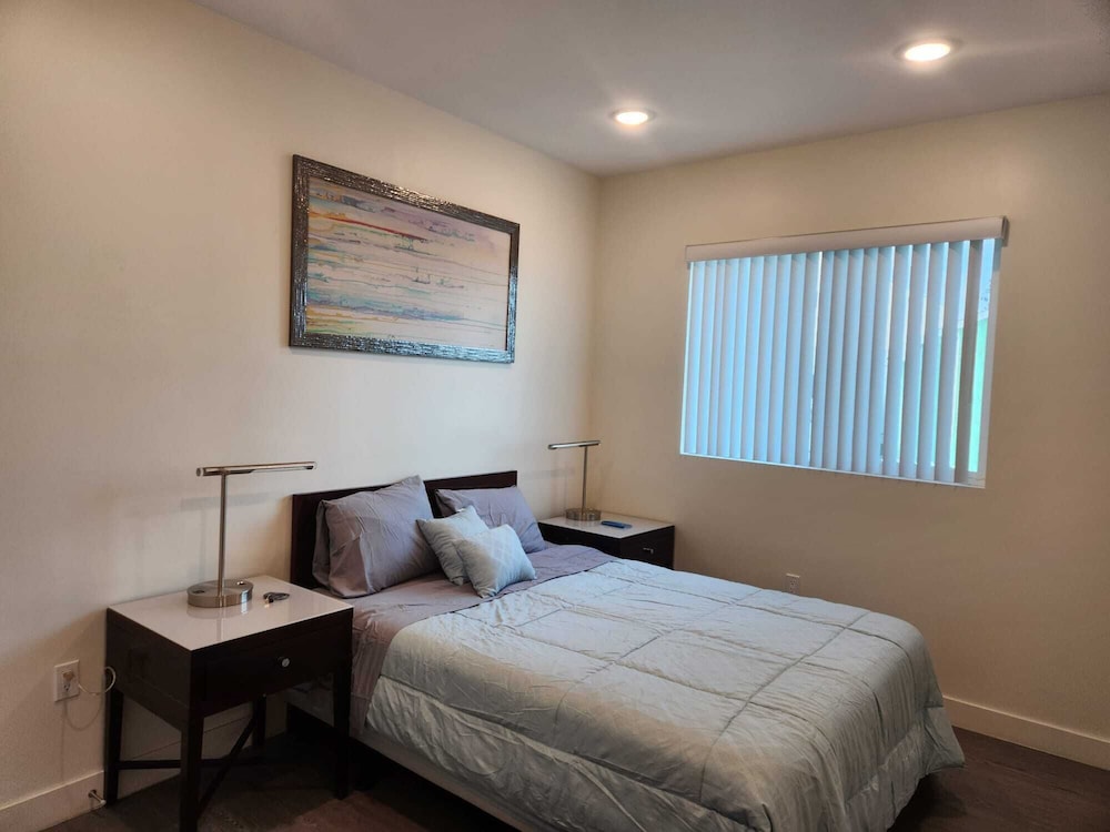 Urban Chic Apart-Hotels in Central LA