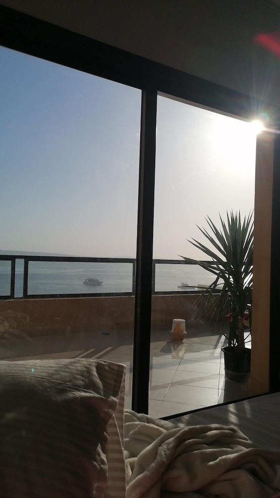 Stunning Sea View 1-bed Apartment in Hurghada