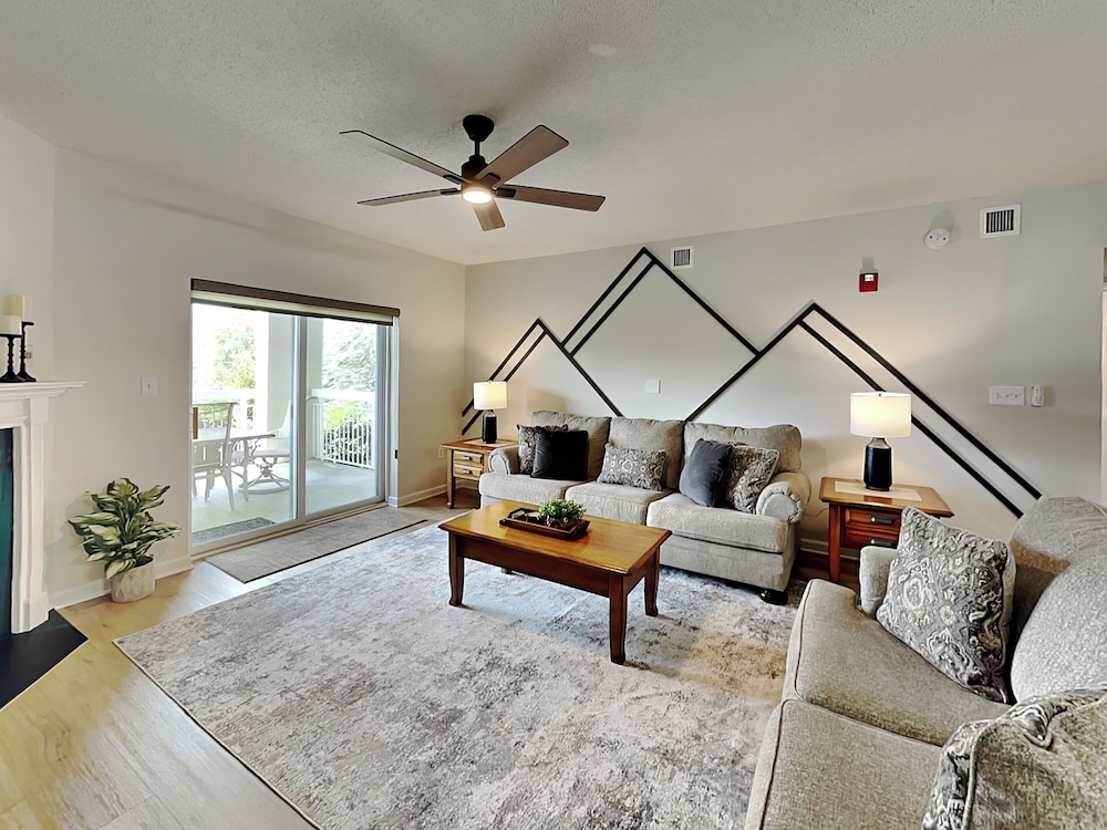 Mountain Breeze Retreat by Jackson Mountain Rentals