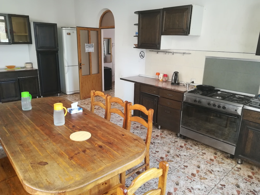 Yerevan Vacations - Noy Hostel - Property Image 8