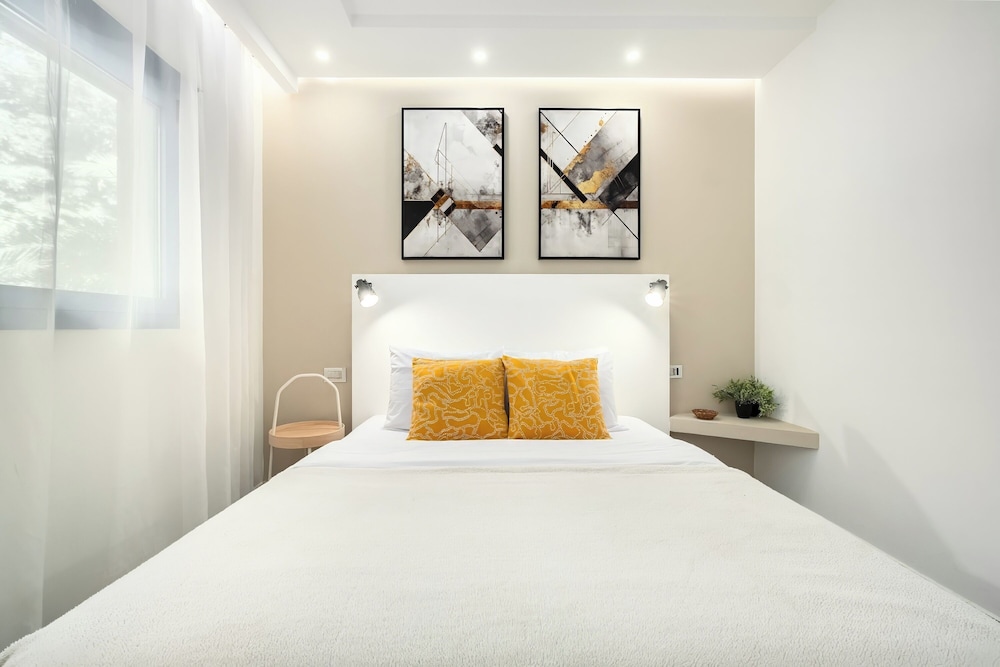 Royal Park Apt Resort by Sea N Rent