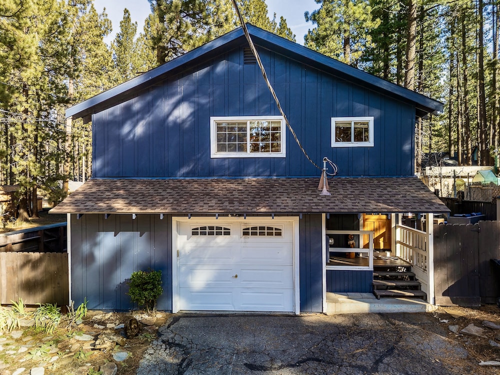 The Blue Bear Cabin Lake Tahoe Family Getaway 2 Bedroom Home