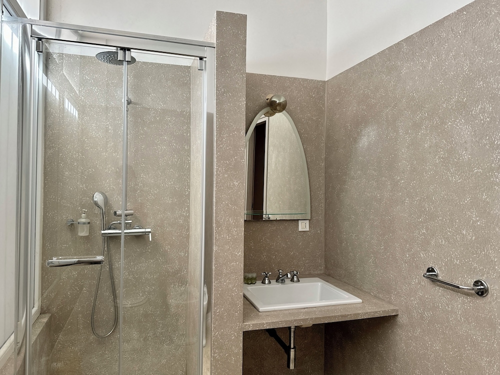 Navigli Apartments