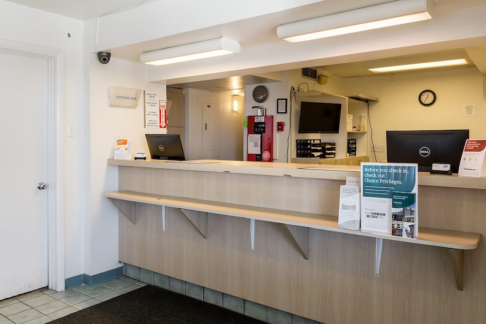 Columbus Vacations - Loyalty Inn - Property Image 3