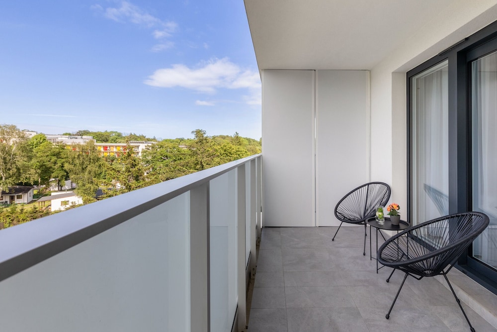 Apartment With Parking & A/C by Renters