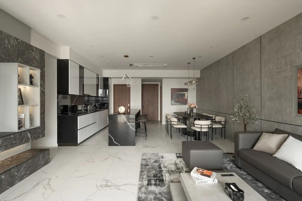 The Metropole - Horizon View Riverside