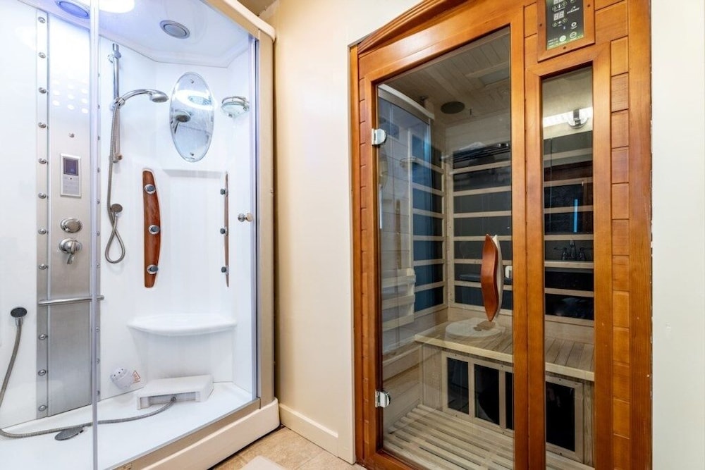 Jeffersonville Vacations - Telemark 5 4 Bedroom Condo by RedAwning - Property Image 11