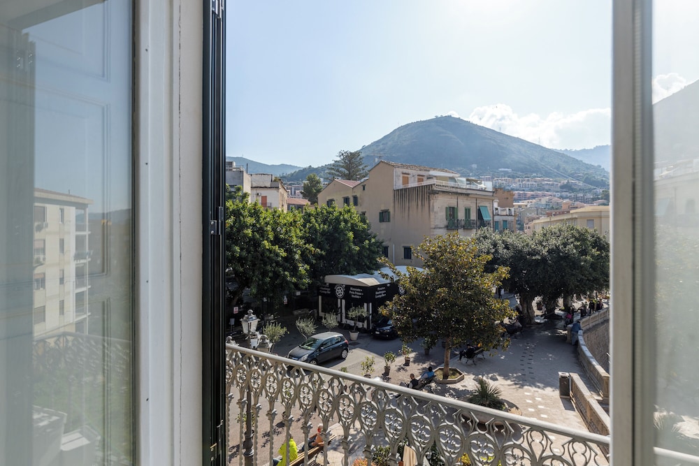 Charming House in Cefalù