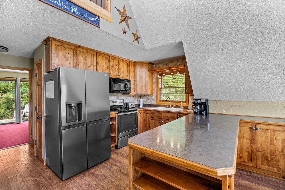 Smoky Everest 4 Bedroom Chalet