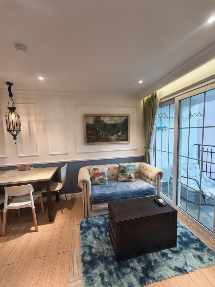Seven Seas Cote Apartment