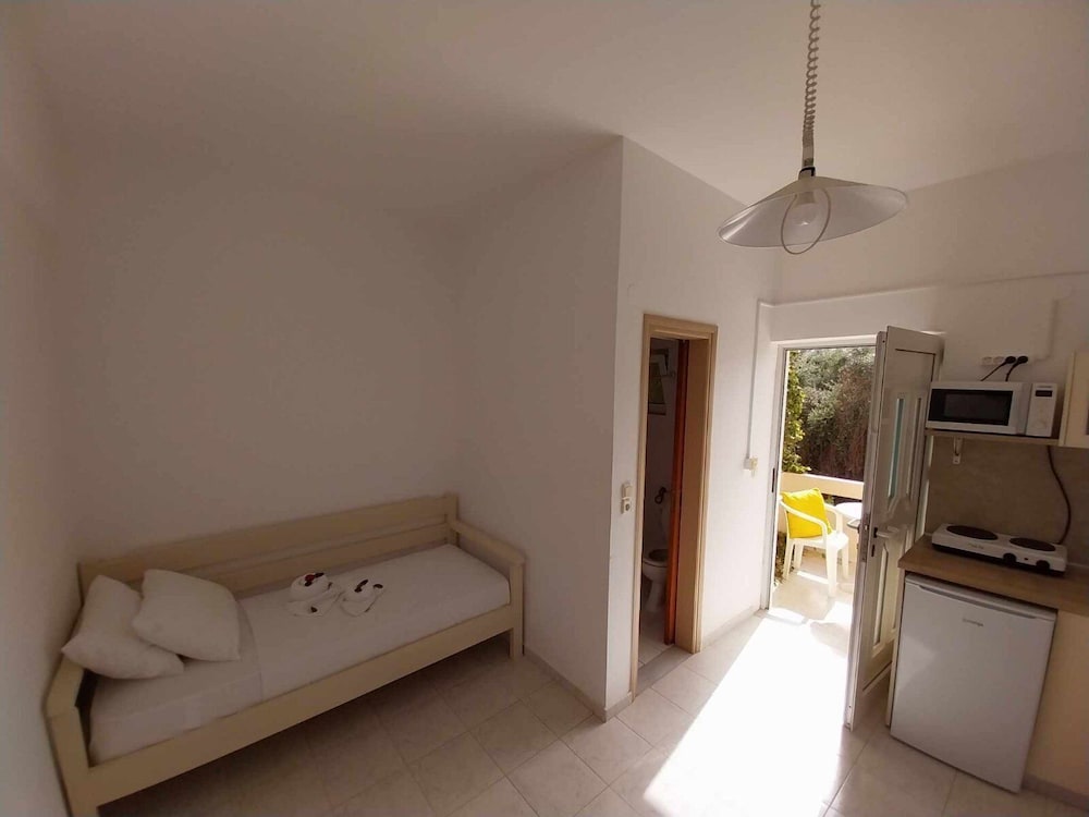 Litinas Apartments