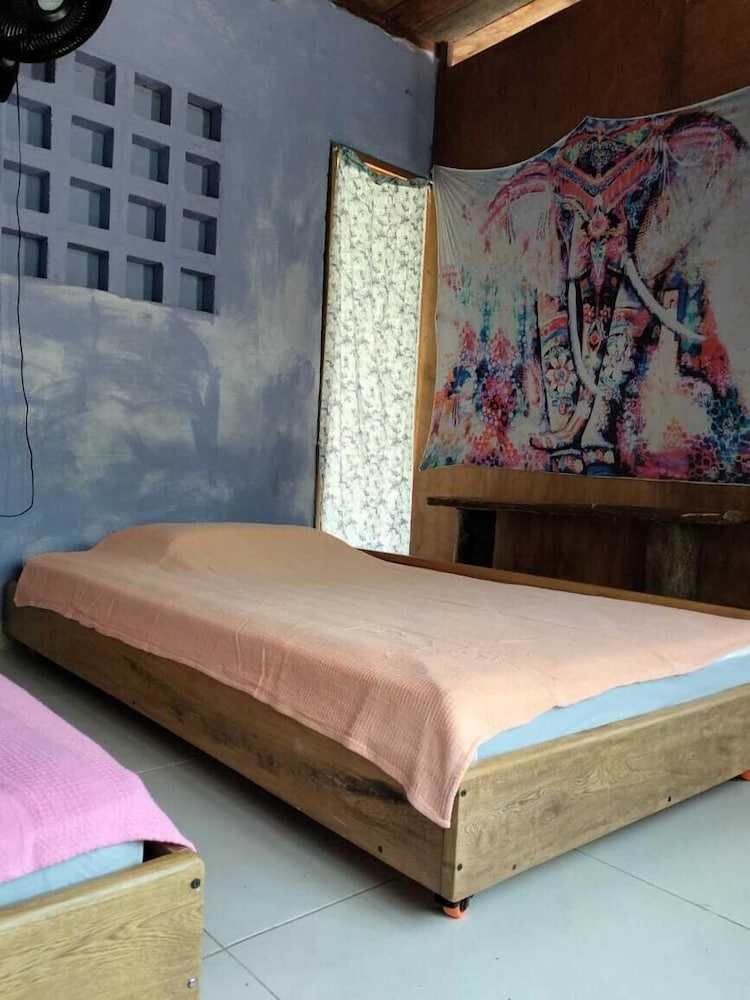 Tambo Marina Ecohostal - Hostel
