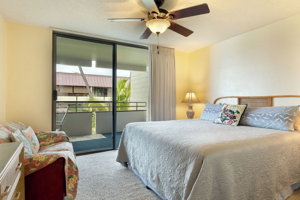 White Sands Village 214 Modern Condo for 4 w/ Enviable Ocean Views!