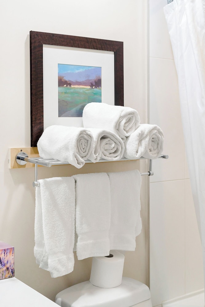 Embrace Serenity Luxe 2BR Suite