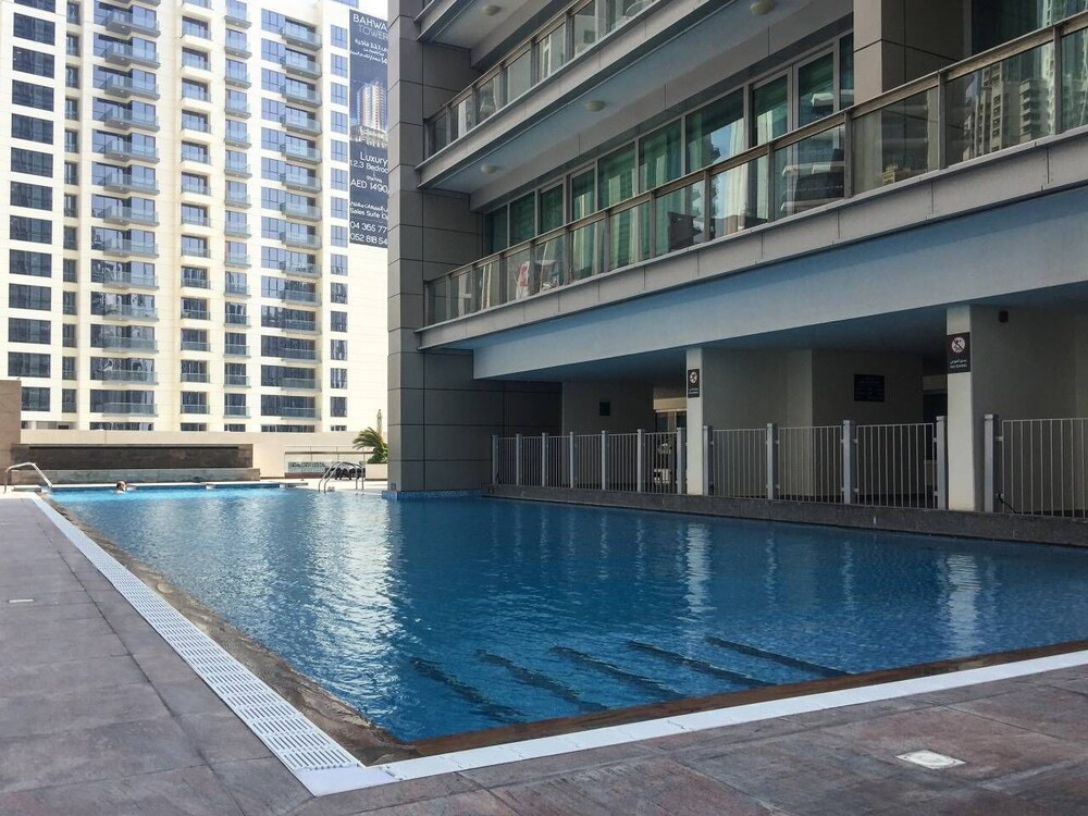 Spacious Studio in new 8 Boulevard Walk!