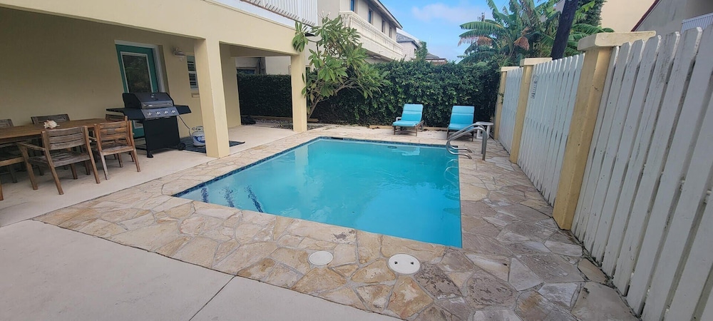 121 Snapper By The Sea 4 Bedroom Home