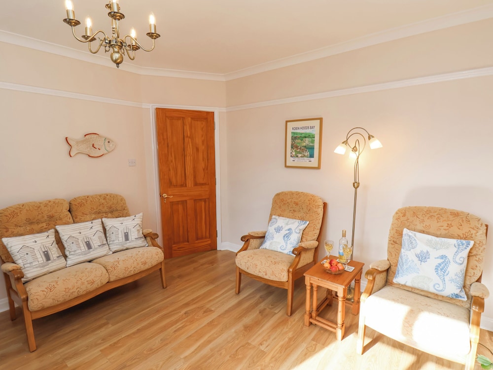 Maypole Cottage