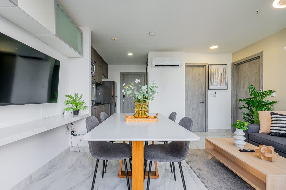 w Elegant 1BR w Bay View in Calle 50