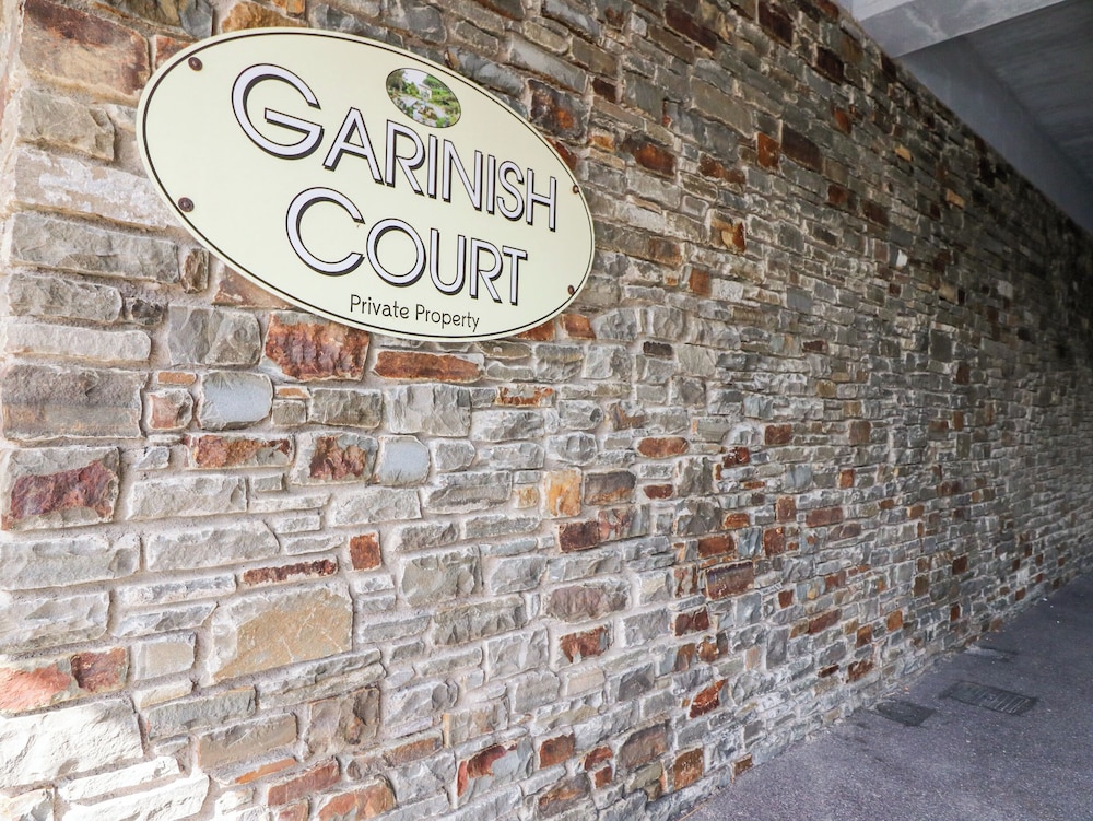 2 Garnish Court