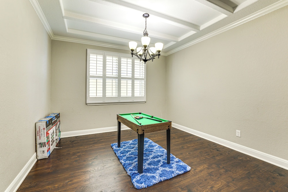 Group Getaway w/ Pool Access in San Antonio!