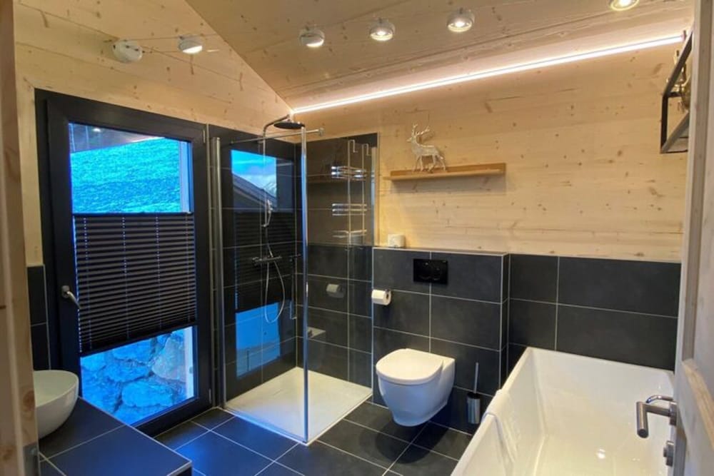 Luxury Chalet With Pool and Sauna Near Ski Lift