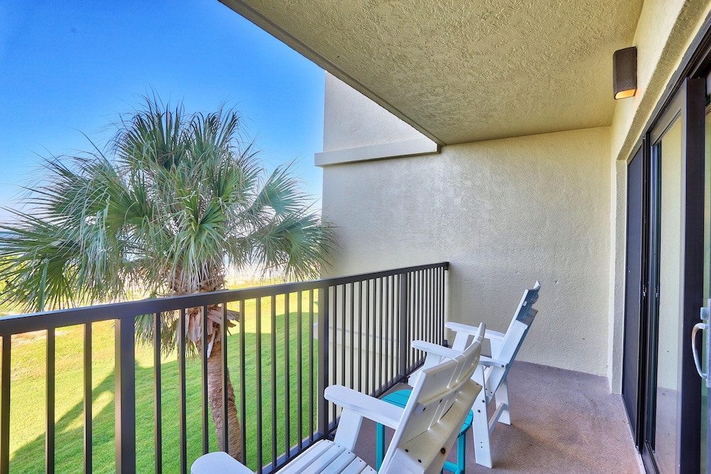 Land's End 11-302 Beach Front - Premier