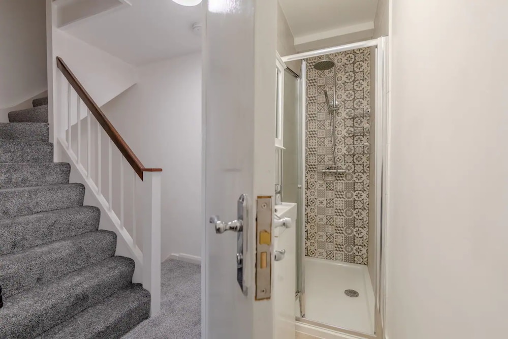 Central 3 Bedroom House With Garden