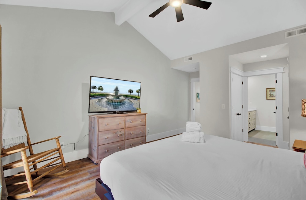 Mizzenmast by Avantstay Harbourtown Escape Group Retreat w/ Patio view 3