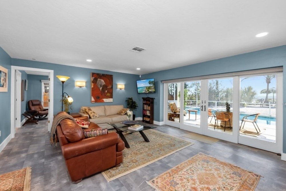 Waters Edge 3 Bedroom Home