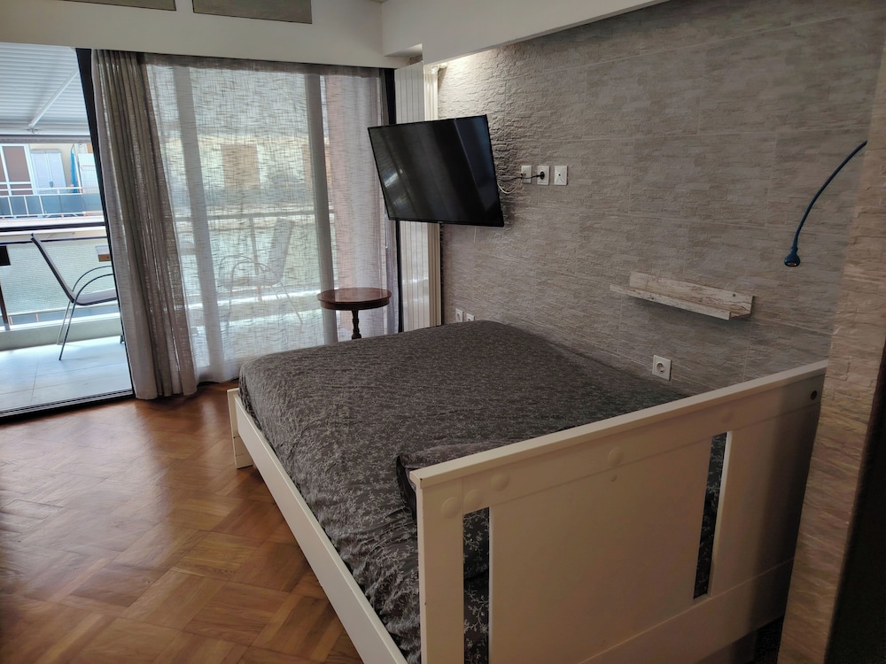 Olgas Luxury Apartment With 4 Bedrooms