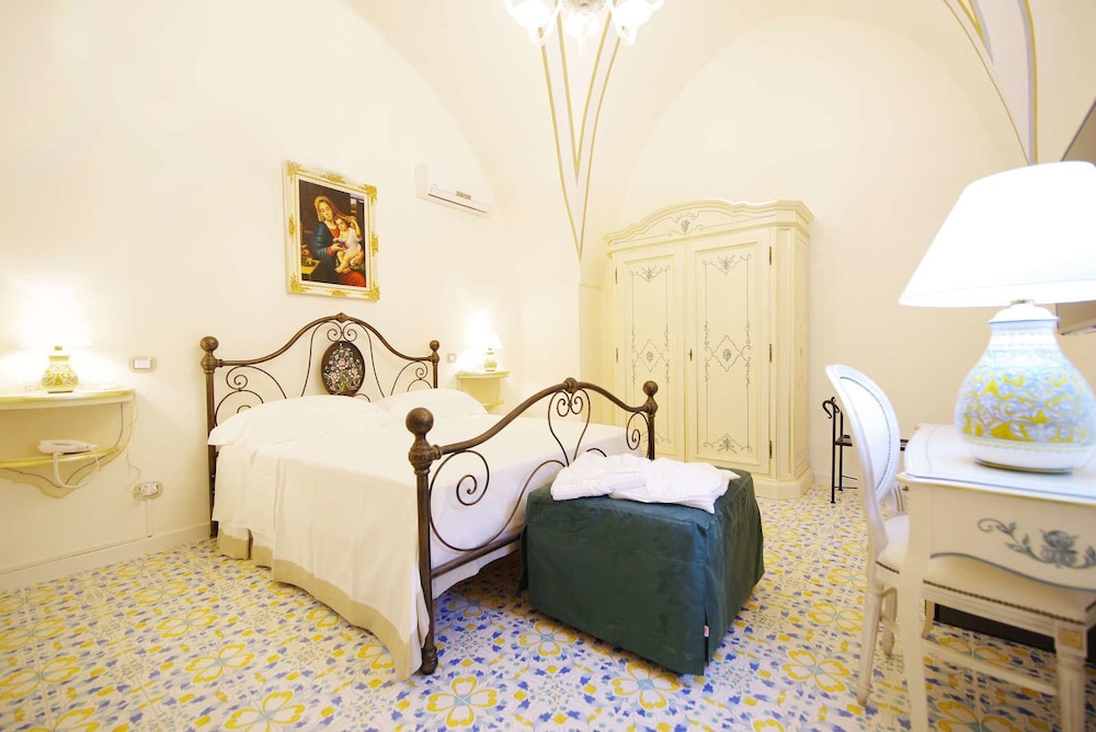 Le Scuderie di Villa Ravenna