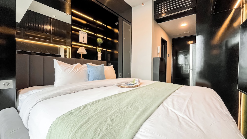Relaxing And Stylish Studio At Tokyo Riverside Pik 2 Apartment