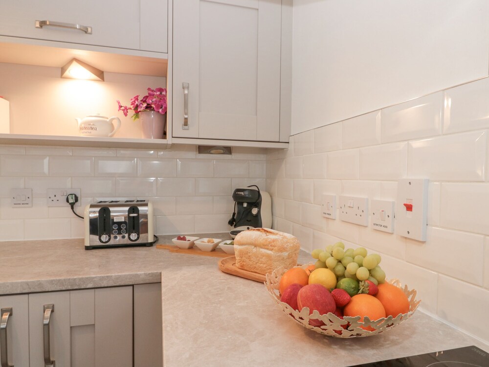 White Rose Apartment view 3