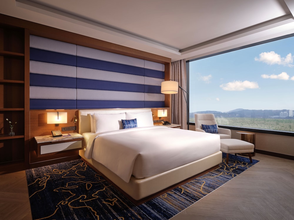 INSPIRE Entertainment Resort 12