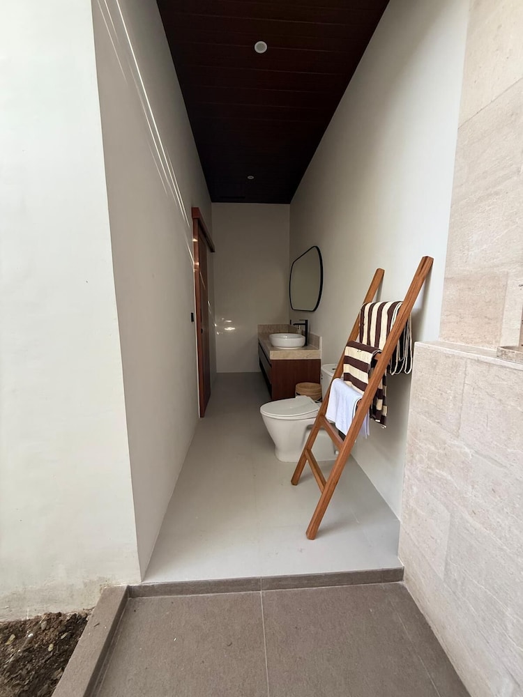 Malasama suites hotel