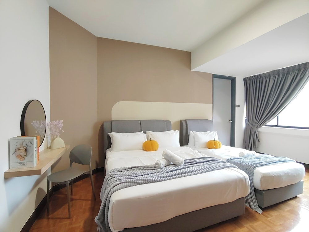 Plaza Berjaya by Manhattan Group