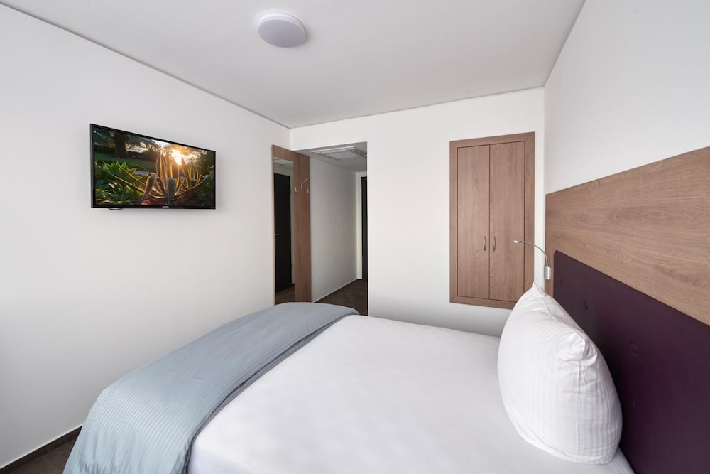 Berlin Vacations - HOTEL NEW IN - Ingolstadt - Gaimersheim - Property Image 40