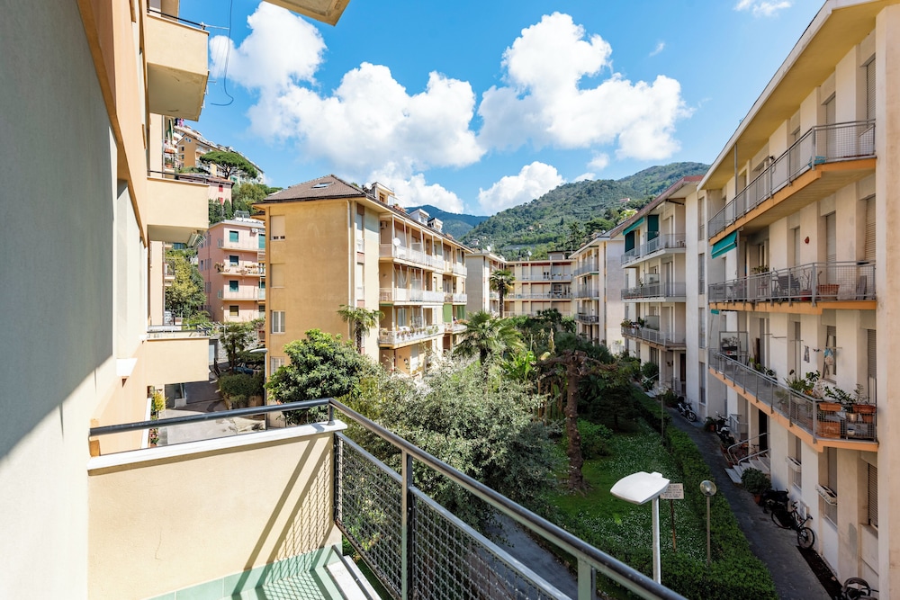 Chic flat with balcony