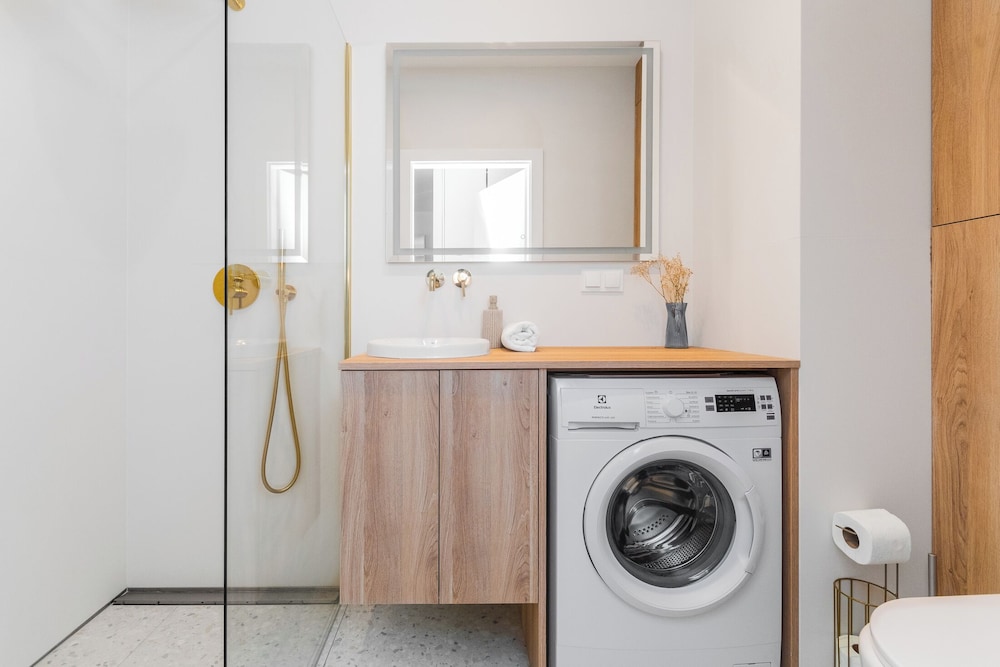 Letnicka Offline by Grand Apartments