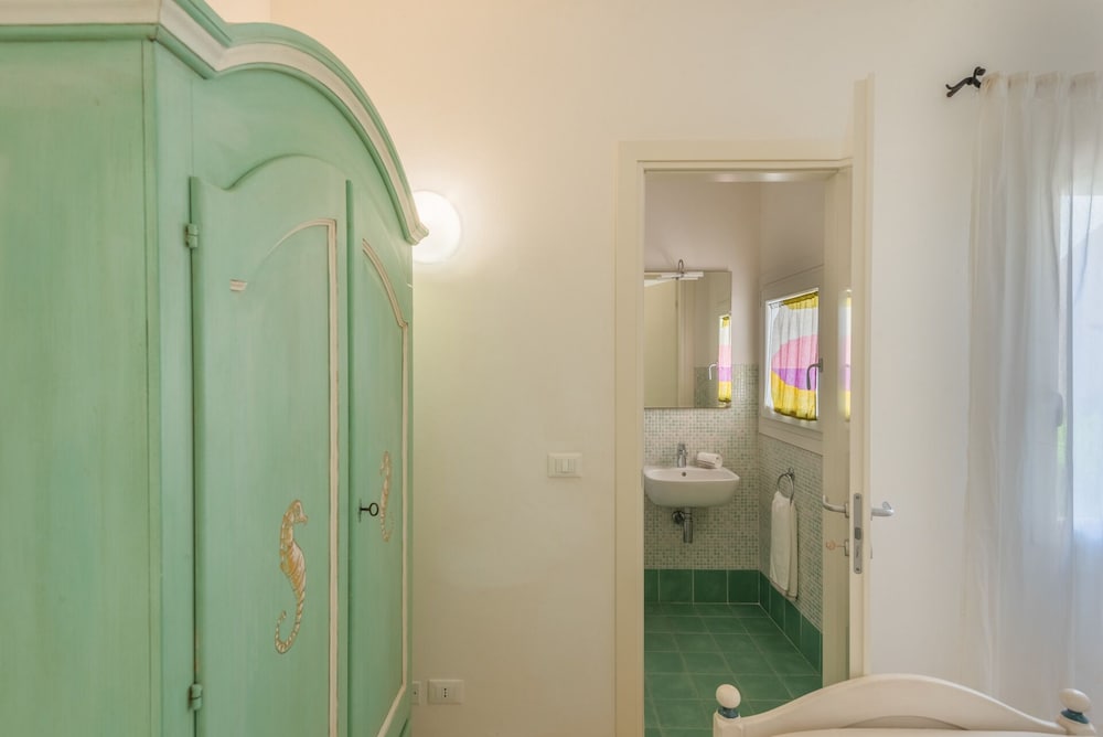 Baia Bianca Apartments Sardinia