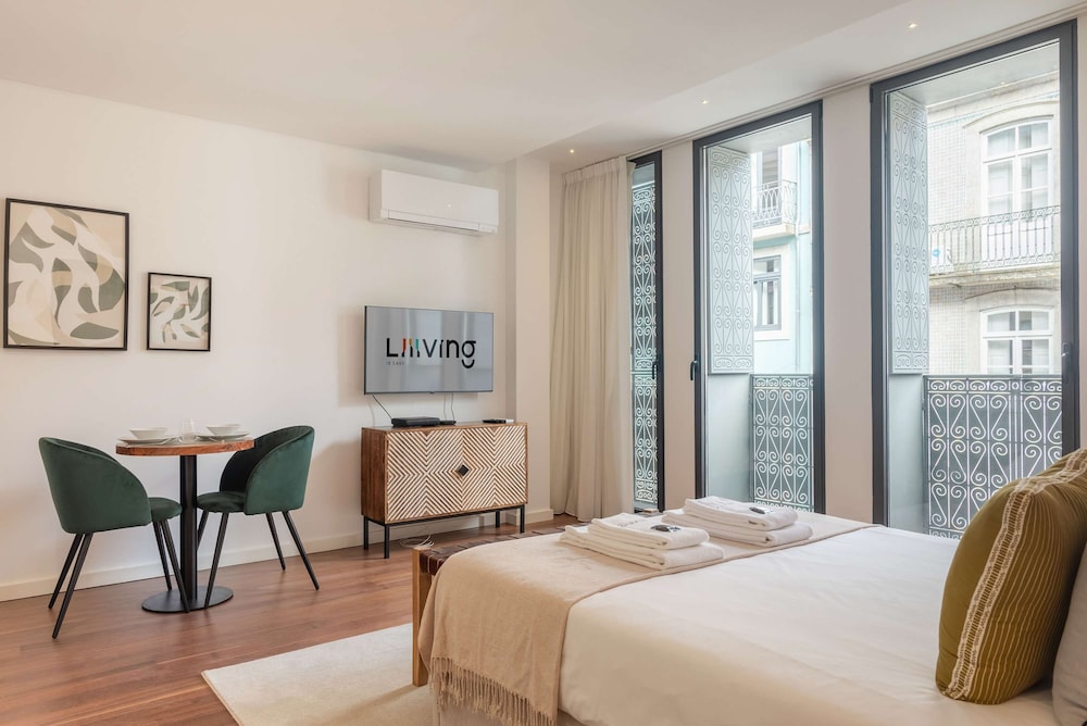 Liiiving in Porto - The Prestige Apartment 1F