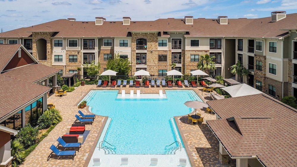 Landing Apartments Houston - Kingsland Blvd